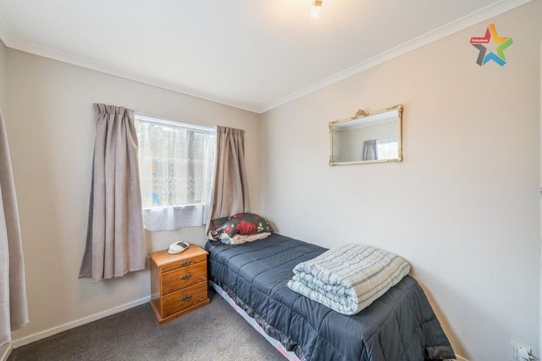 Photo of property in 21 Whitechapel Grove, Stokes Valley, Lower Hutt, 5019