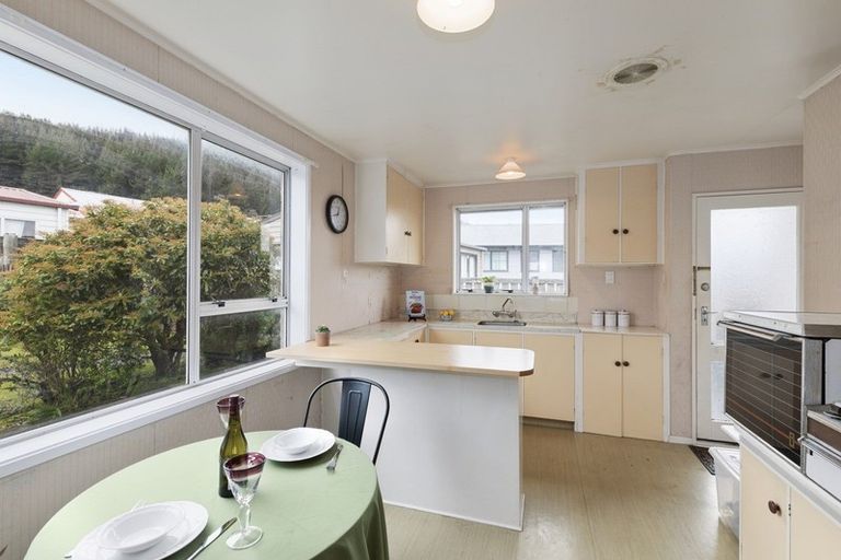 Photo of property in 33b Belgrave Street, Wainuiomata, Lower Hutt, 5014