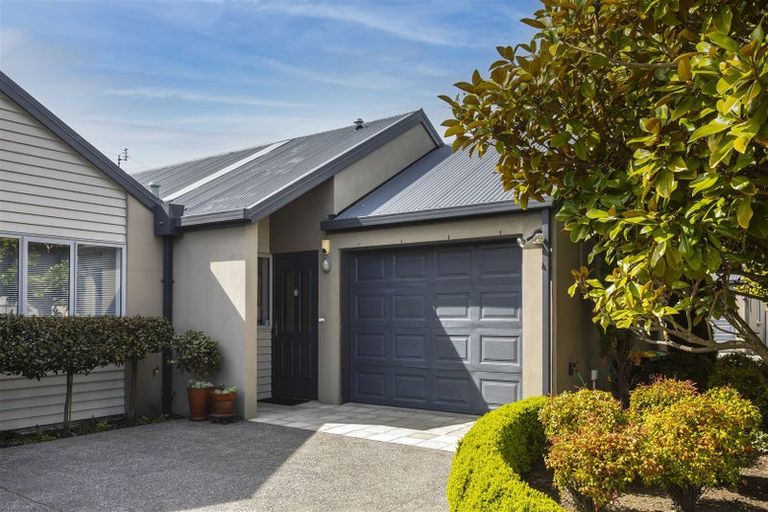 Photo of property in 2/2 Hamilton Avenue, Ilam, Christchurch, 8041