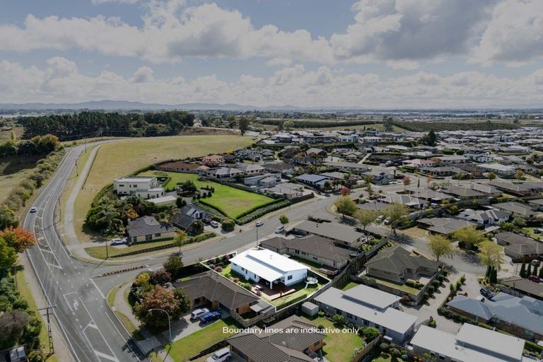 Photo of property in 107 Farnborough Drive, Grandview Heights, Hamilton, 3200