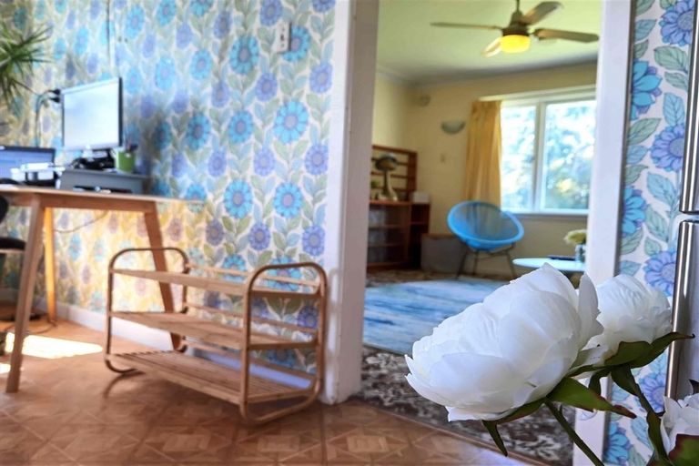 Photo of property in 53 Matipo Road, Te Atatu Peninsula, Auckland, 0610