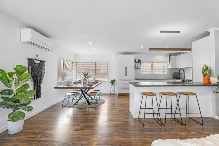 Photo of property in 49 Icarus Place, Sunnybrook, Rotorua, 3015