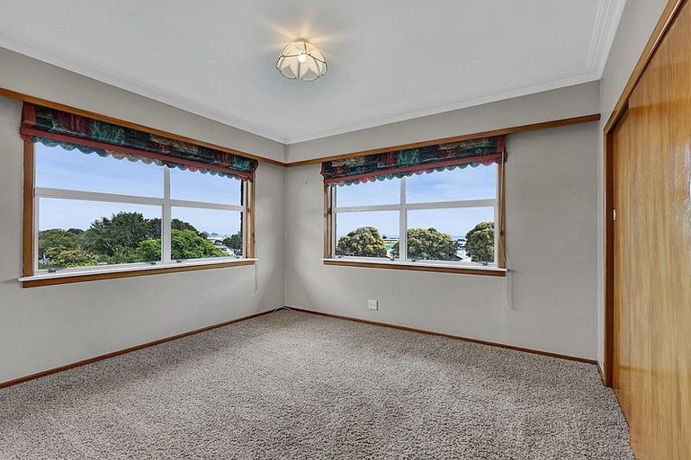 Photo of property in 83a Eliot Street, New Plymouth, 4310