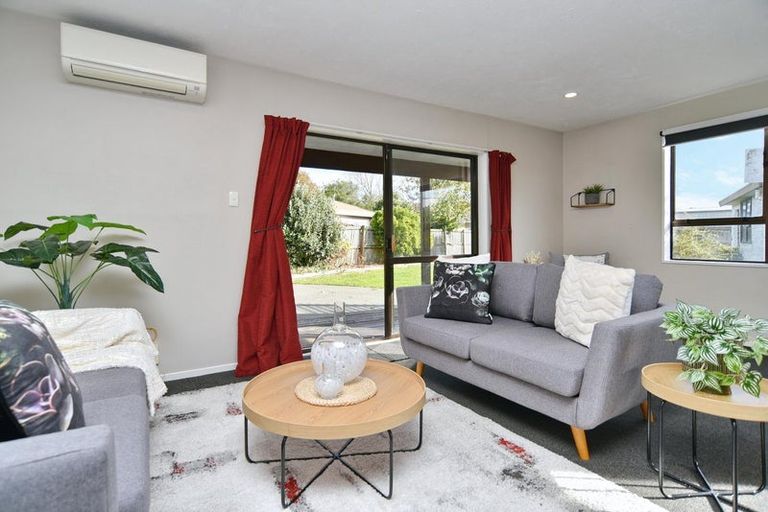 Photo of property in 31 Tyrone Street, Belfast, Christchurch, 8051