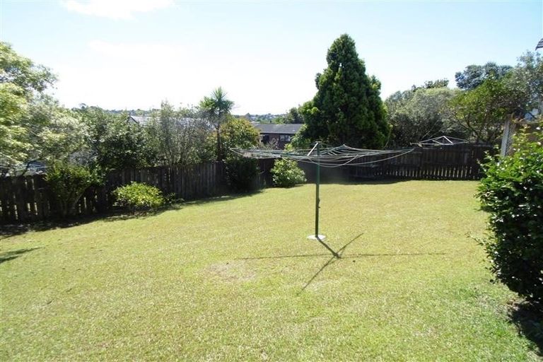 Photo of property in 56 Kennedy Avenue, Forrest Hill, Auckland, 0620