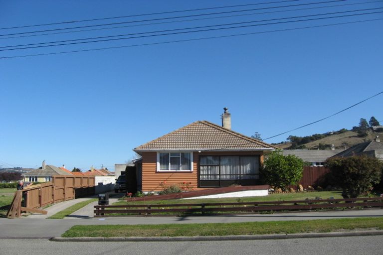 Photo of property in 13 Harlech Street, Oamaru North, Oamaru, 9400