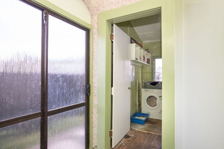 Photo of property in 10 Allardice Street, Dannevirke, 4930