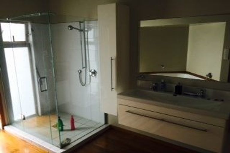 Photo of property in 3 Queen Street, Coalgate, 7673