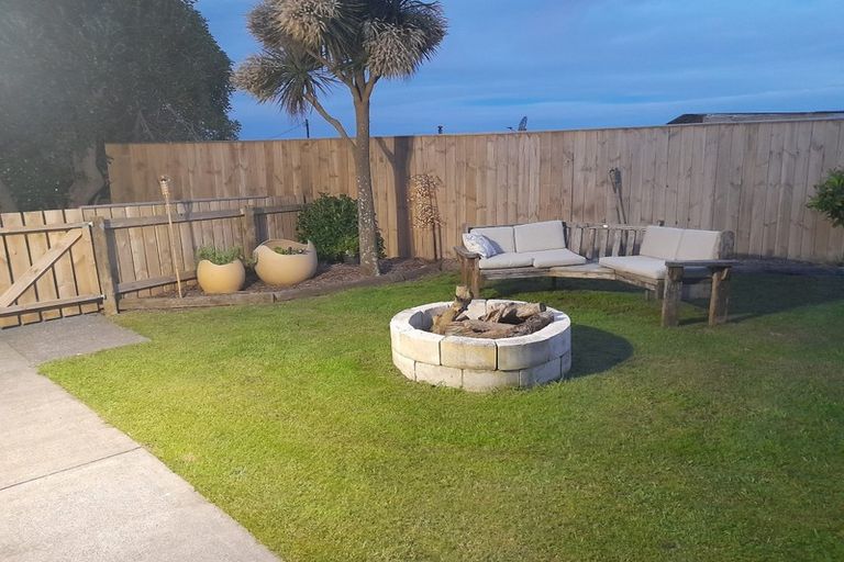 Photo of property in 65 Harper Road, Waimarama, Havelock North, 4294