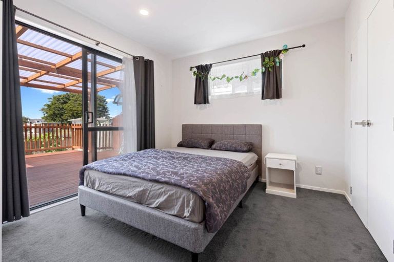 Photo of property in 13a Tuuhura Road, Pukekohe, 2120