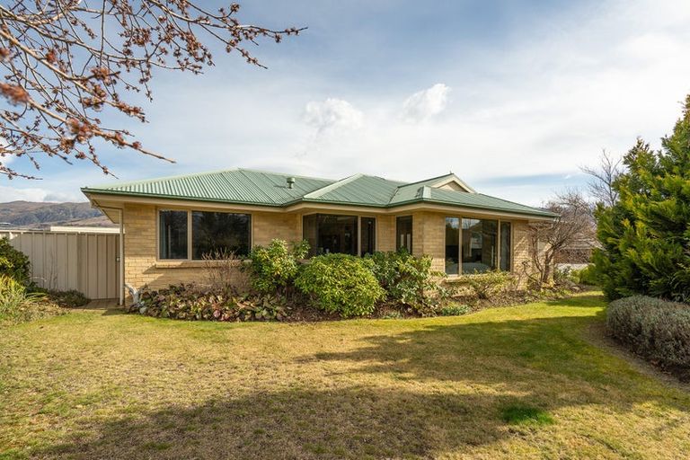 Photo of property in 17 Orchard Place, Cromwell, 9310