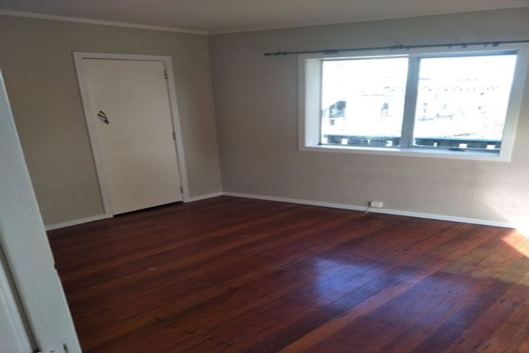 Photo of property in 23 Brewster Street, Bluff Hill, Napier, 4110