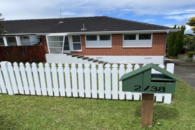 Photo of property in 2/38 Holland Road, Hillcrest, Auckland, 0627