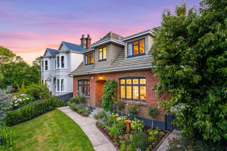 Photo of property in 25 Lonsdale Street, Belleknowes, Dunedin, 9011