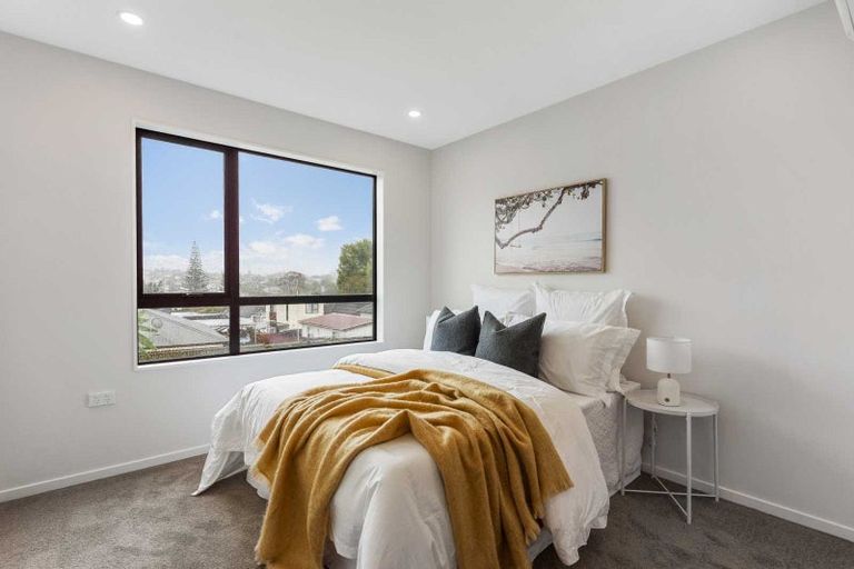 Photo of property in 78e Kelman Road, Kelston, Auckland, 0602