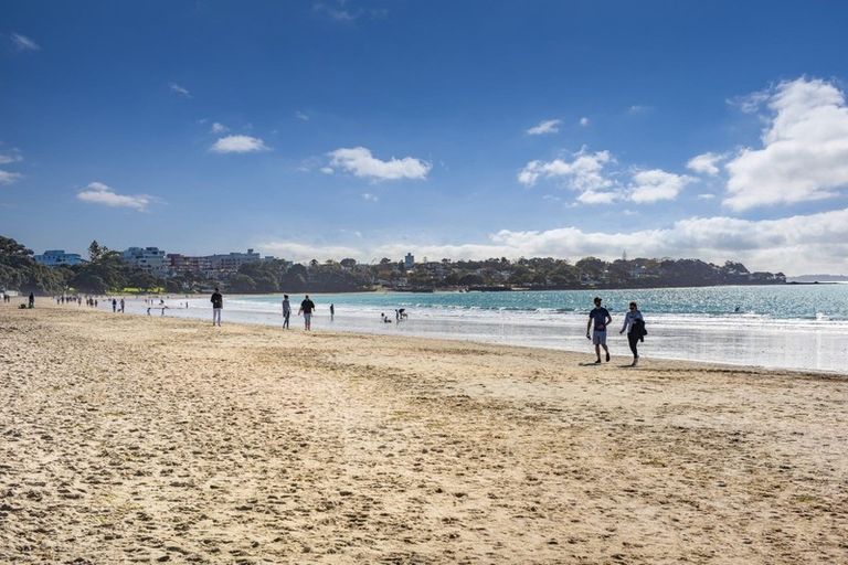 Photo of property in 4/37 Clifton Road, Hauraki, Auckland, 0622