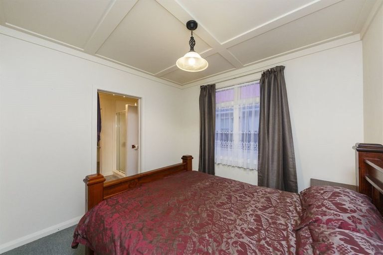 Photo of property in 99 Shamrock Street, Takaro, Palmerston North, 4412