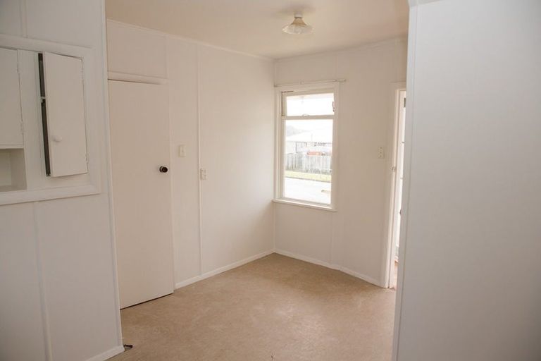 Photo of property in 50-56 Leicester Street, Cannons Creek, Porirua, 5024