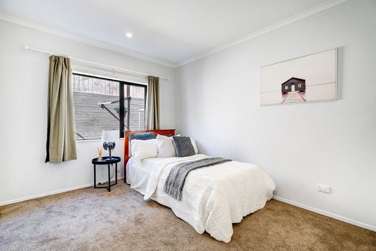 Photo of property in 31 Shibata Rise, Ranui, Auckland, 0612