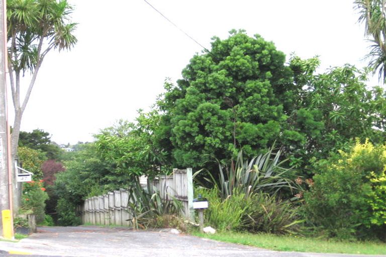 Photo of property in 45 Ocean View Road, Hillcrest, Auckland, 0627