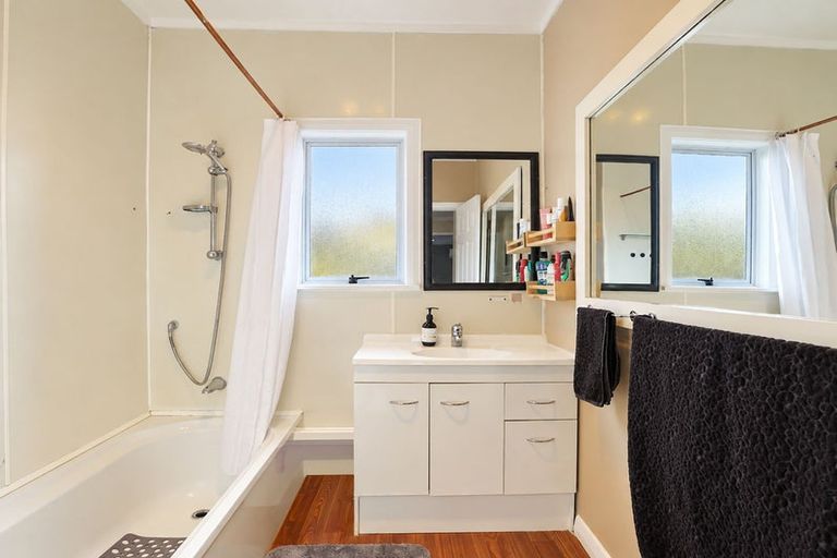 Photo of property in 44 Snell Street, Morrinsville, 3300