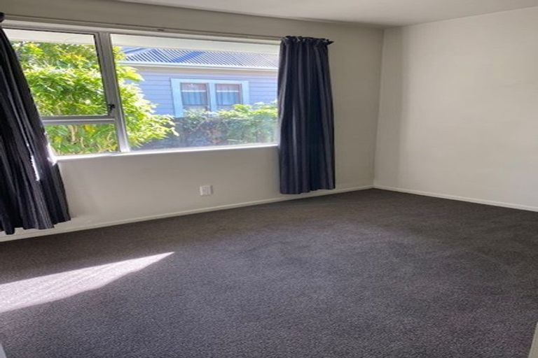 Photo of property in 2/64 Crofton Road, Harewood, Christchurch, 8051