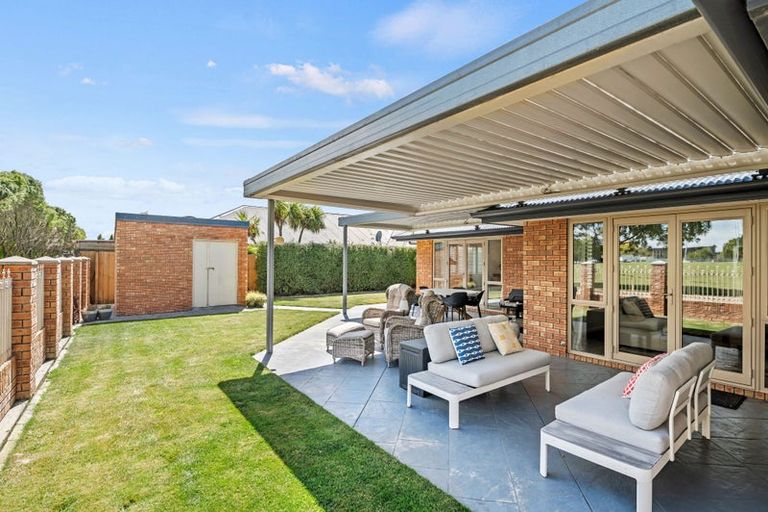 Photo of property in 27 Providence Place, Redwood, Christchurch, 8051