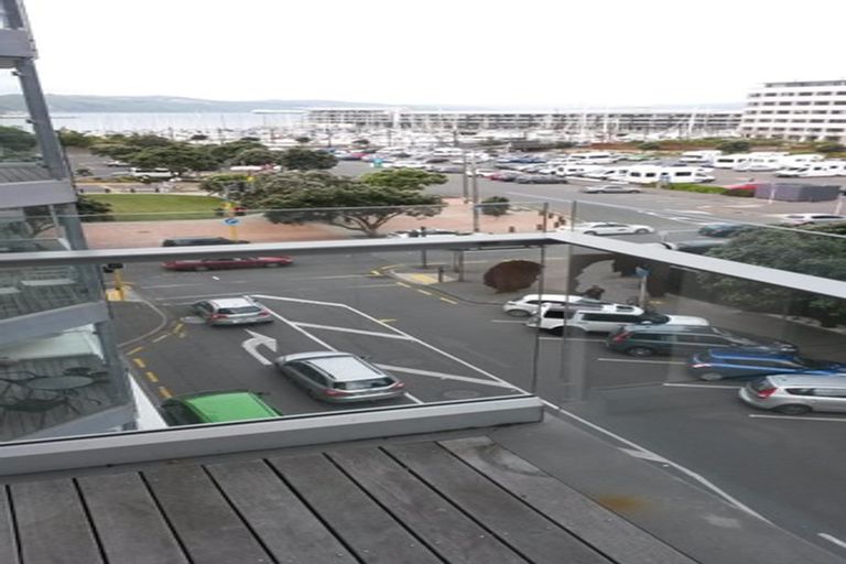 Photo of property in Piermont Apartments, 4i/82 Cable Street, Te Aro, Wellington, 6011