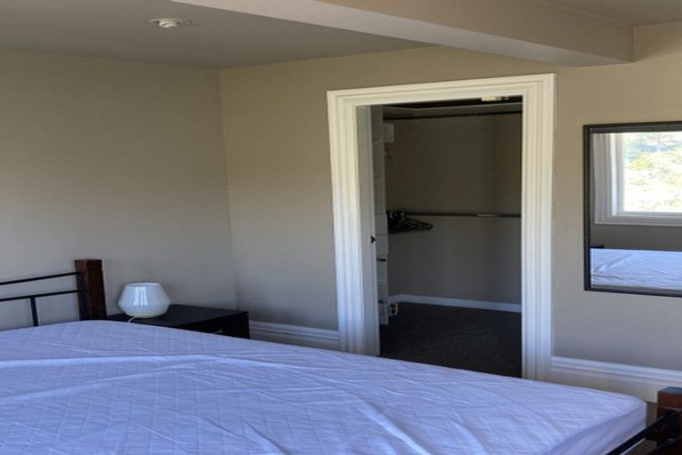 Photo of property in 145 Tasman Street, Mount Cook, Wellington, 6021