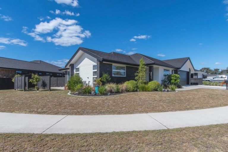 Photo of property in 17 Blanche Road, Papamoa Beach, Papamoa, 3118
