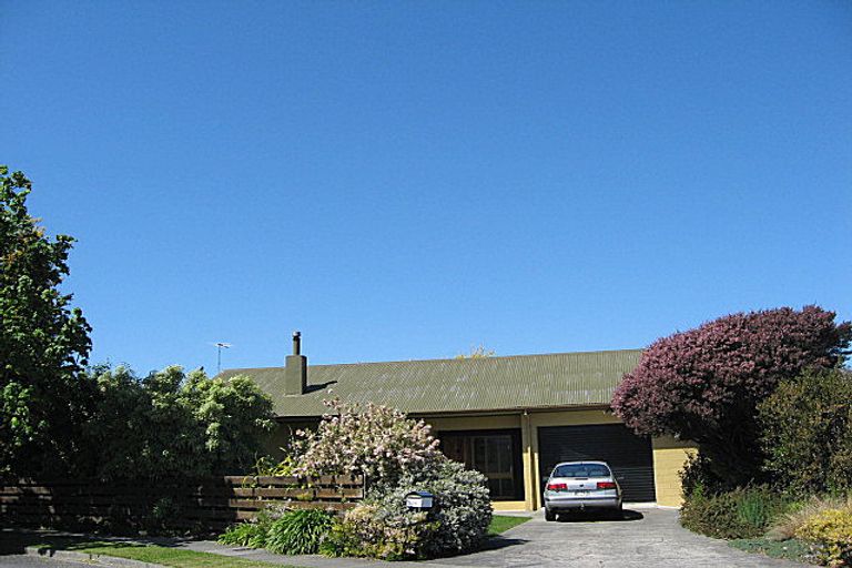 Photo of property in 24 Newbourne Crescent, Redwoodtown, Blenheim, 7201