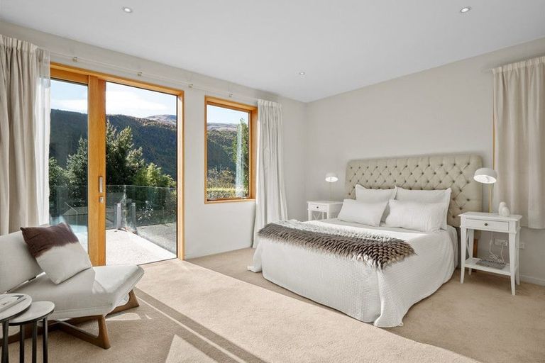 Photo of property in 11 Stafford Street, Arrowtown, 9302
