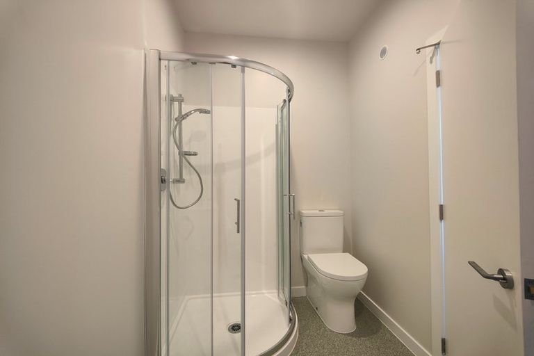 Photo of property in 1 Milne Terrace, Island Bay, Wellington, 6023