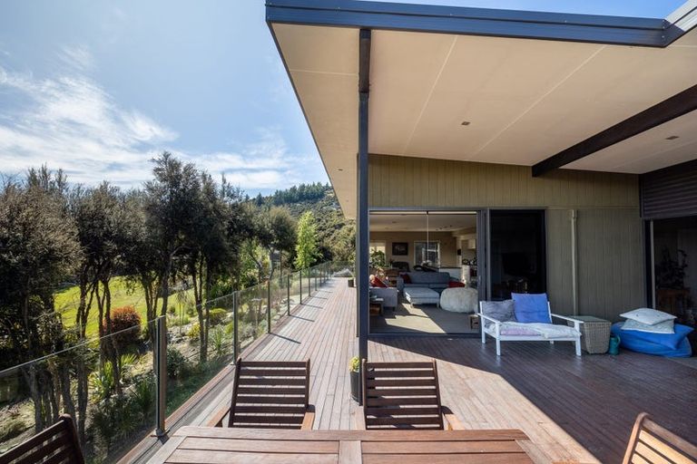 Photo of property in 16 Hidden Hills Drive, Wanaka, 9305