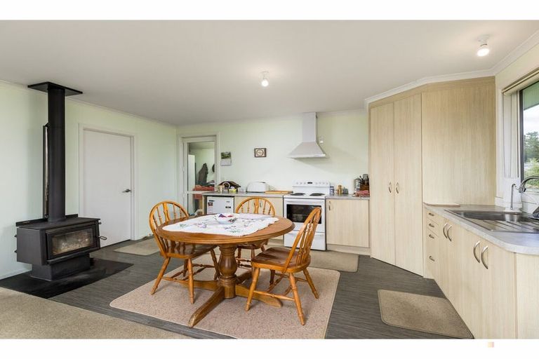 Photo of property in 17 Bakers Road, Waimate, 7978