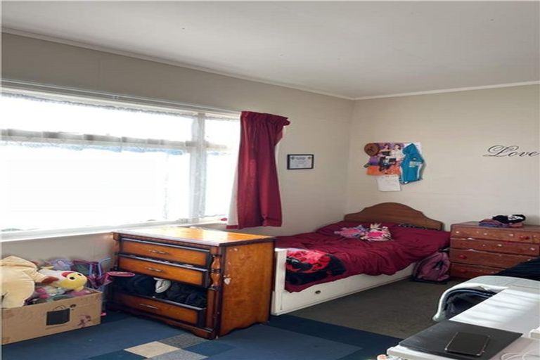 Photo of property in 16 Aotea Street, Castlecliff, Whanganui, 4501