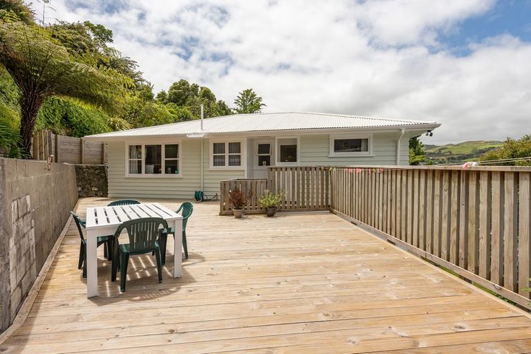 Photo of property in 12 Pembroke Street, Tawa, Wellington, 5028