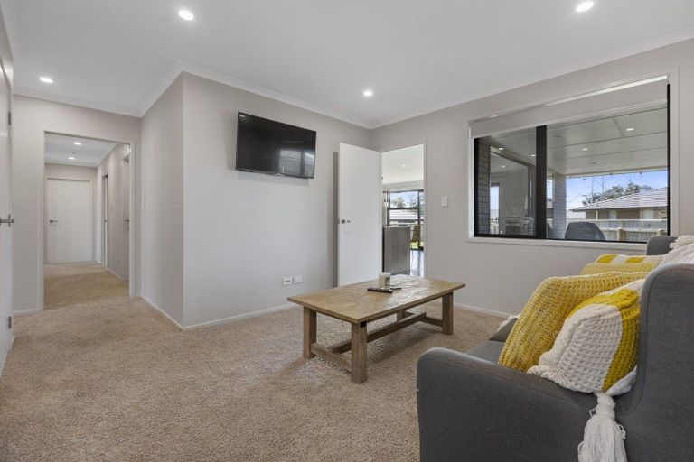 Photo of property in 10 Kararaina Close, Whalers Gate, New Plymouth, 4310