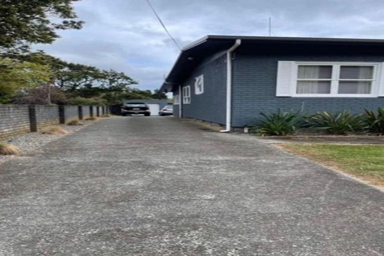 Photo of property in 172 Main Road South, Raumati South, Paraparaumu, 5032