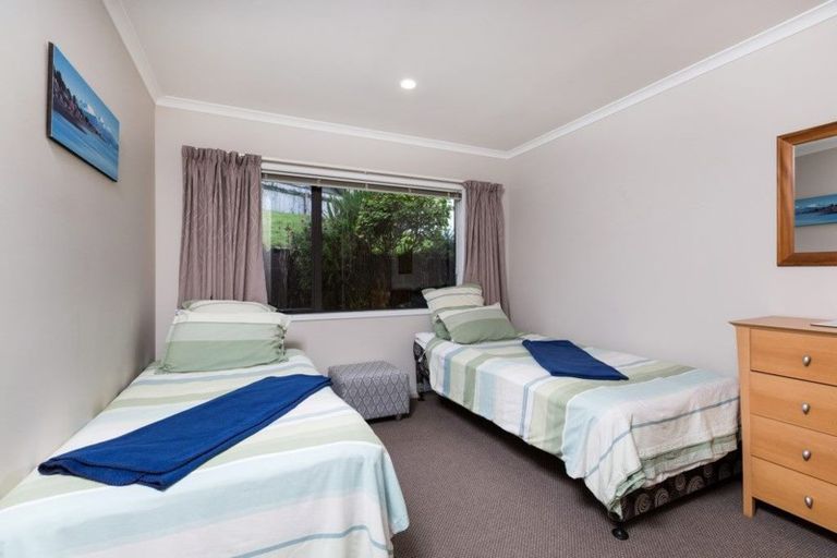 Photo of property in 20 Ainslee Street, Highlands Park, New Plymouth, 4312