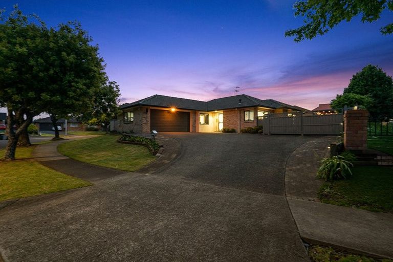 Photo of property in 31 Montilla Place, Manurewa, Auckland, 2102