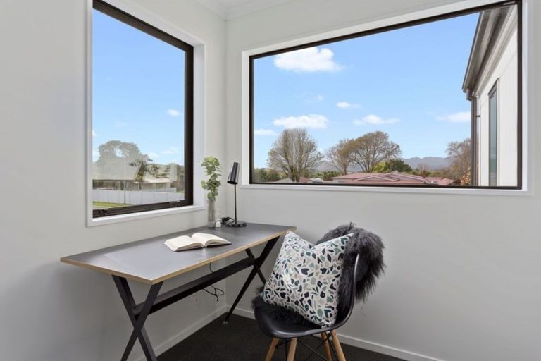 Photo of property in 18 Sholto Duncan Crescent, Halswell, Christchurch, 8025