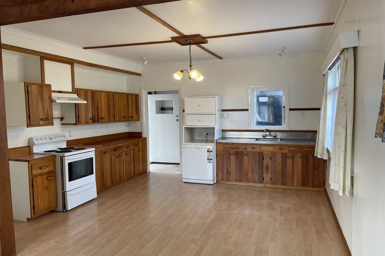 Photo of property in 52-52c Keith Street, Roslyn, Palmerston North, 4414