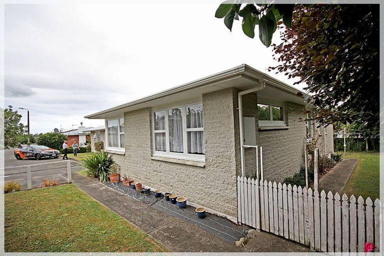 Photo of property in 11 Royal Place, Levin, 5510