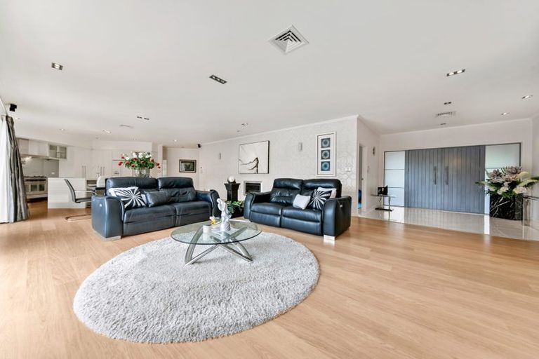 Photo of property in 7 Burgundy Park Avenue, Henderson, Auckland, 0612