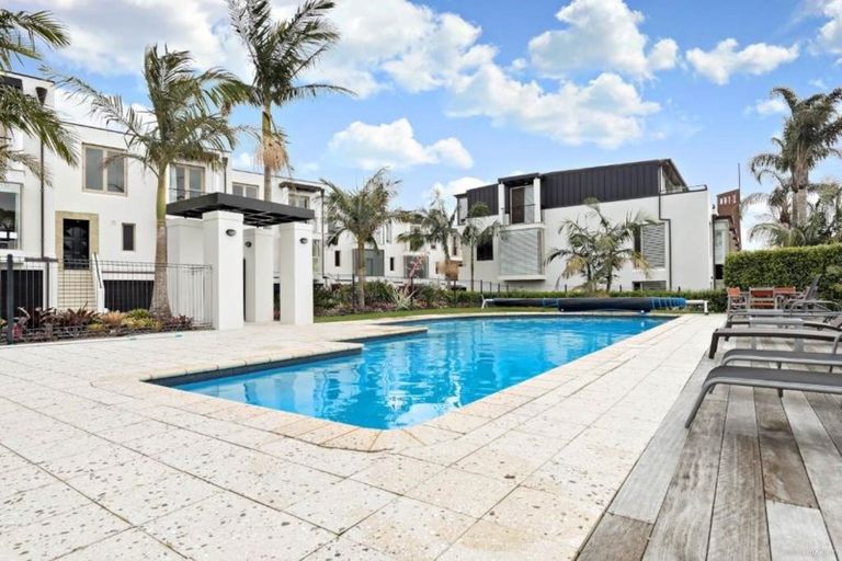 Photo of property in 10/11a Killarney Street, Takapuna, Auckland, 0622