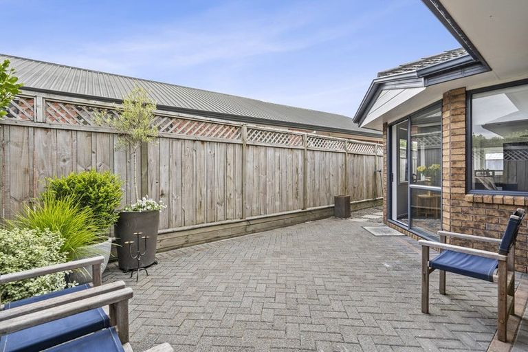 Photo of property in 5 Bronte Place, Leamington, Cambridge, 3432