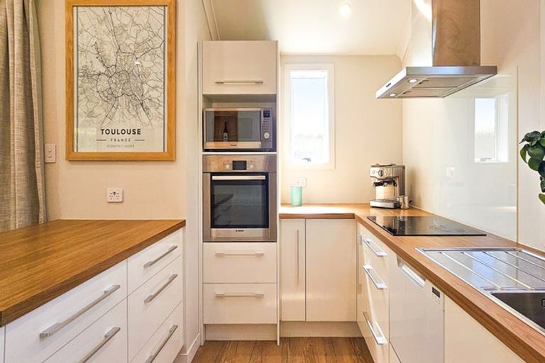 Photo of property in 192 Gladstone Road, Dalmore, Dunedin, 9010