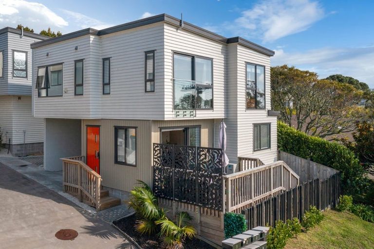 Photo of property in 8/26 Long Bay Drive, Torbay, Auckland, 0630