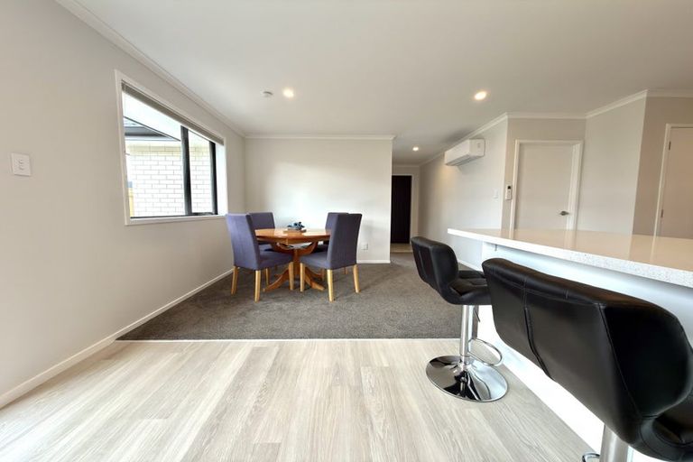 Photo of property in 7 Matata Road, Kenepuru, 5022